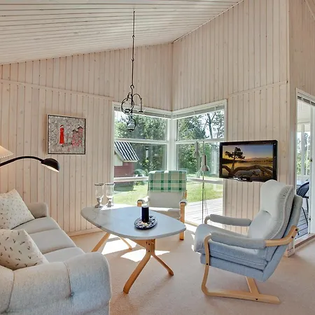 Holiday On A Large Plot In Mikkelstien 098819 Tatil Evi