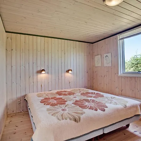 Tatil Evi Holiday On A Large Plot In Mikkelstien 098819 *