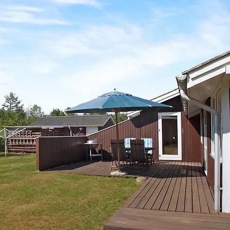 Tatil Evi Holiday On A Large Plot In Mikkelstien 098819